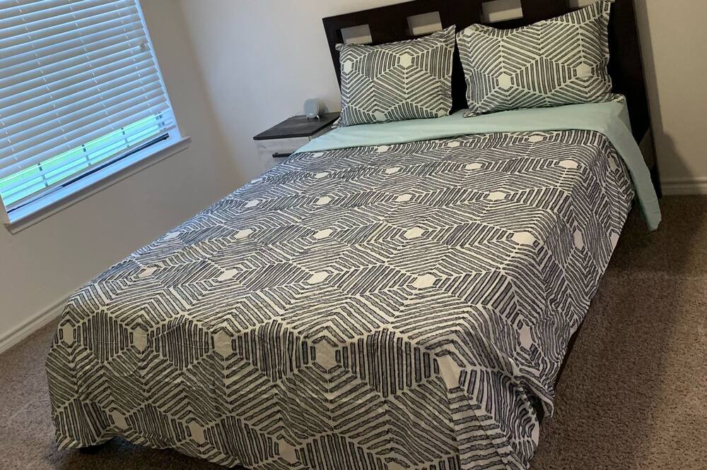 Photo of Bedroom in Valley Ranch