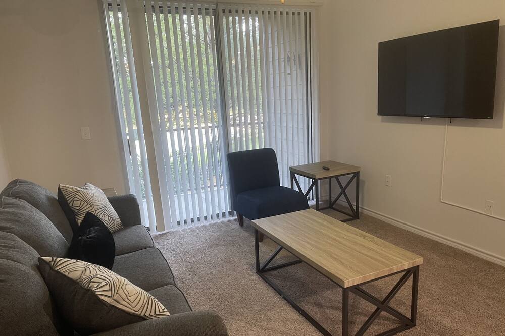 Photo of Livingroom in Valley Ranch