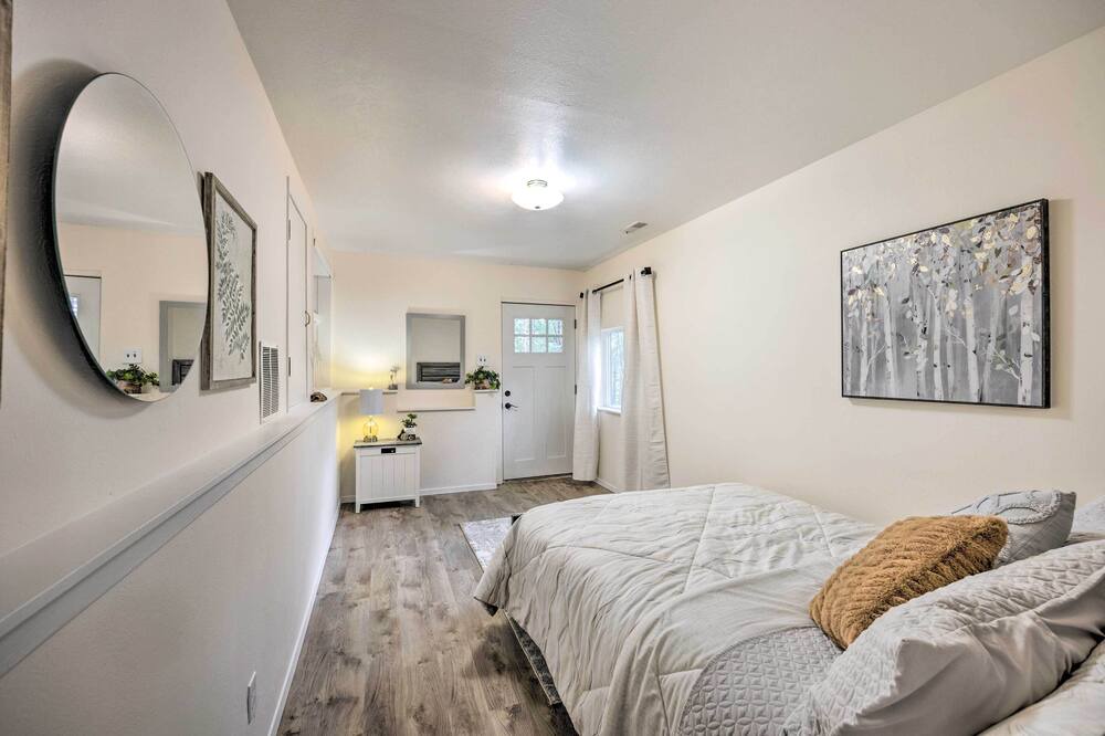 Photo of Bedroom in Rainbow Valley
