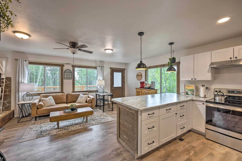 Photo of Kitchen in Rainbow Valley