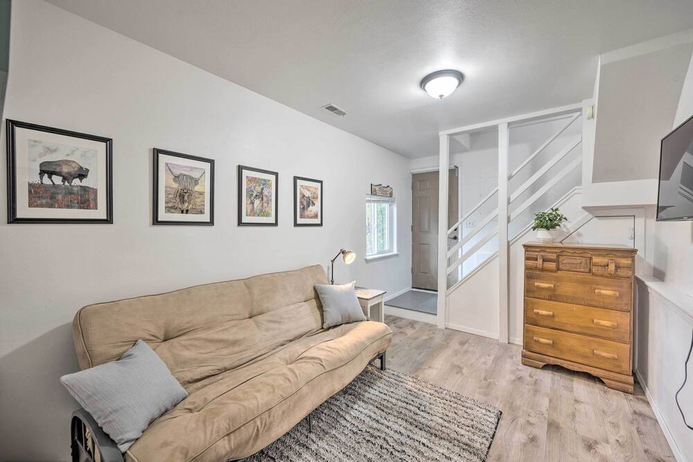 Photo of Livingroom in Rainbow Valley
