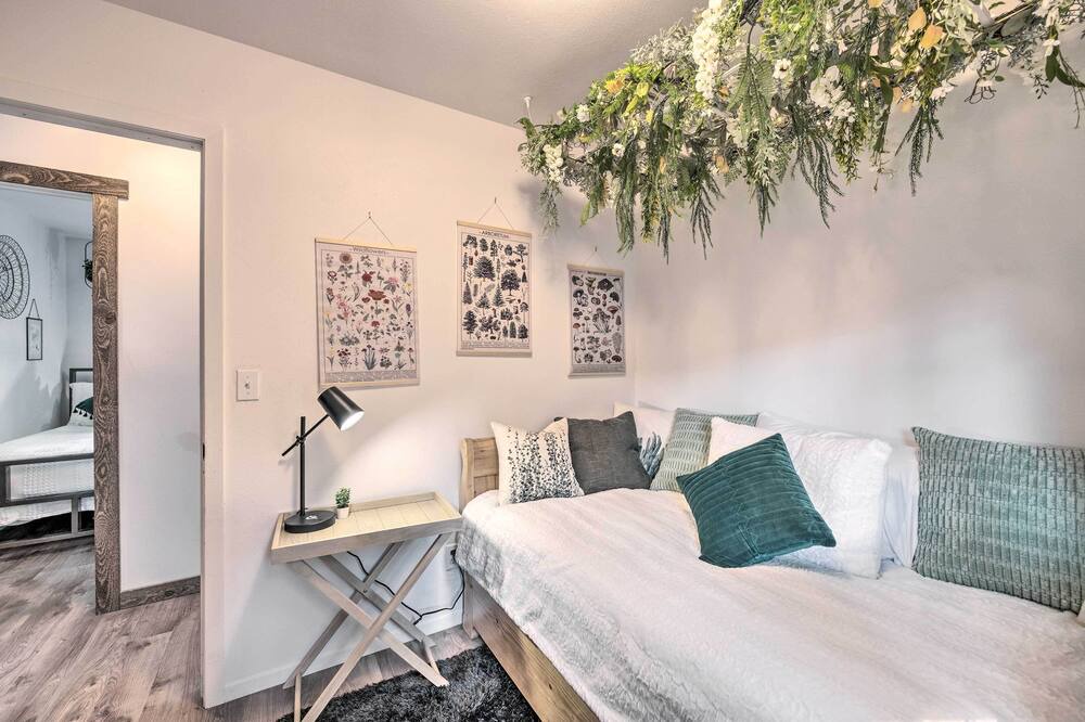 Photo of Bedroom in Rainbow Valley