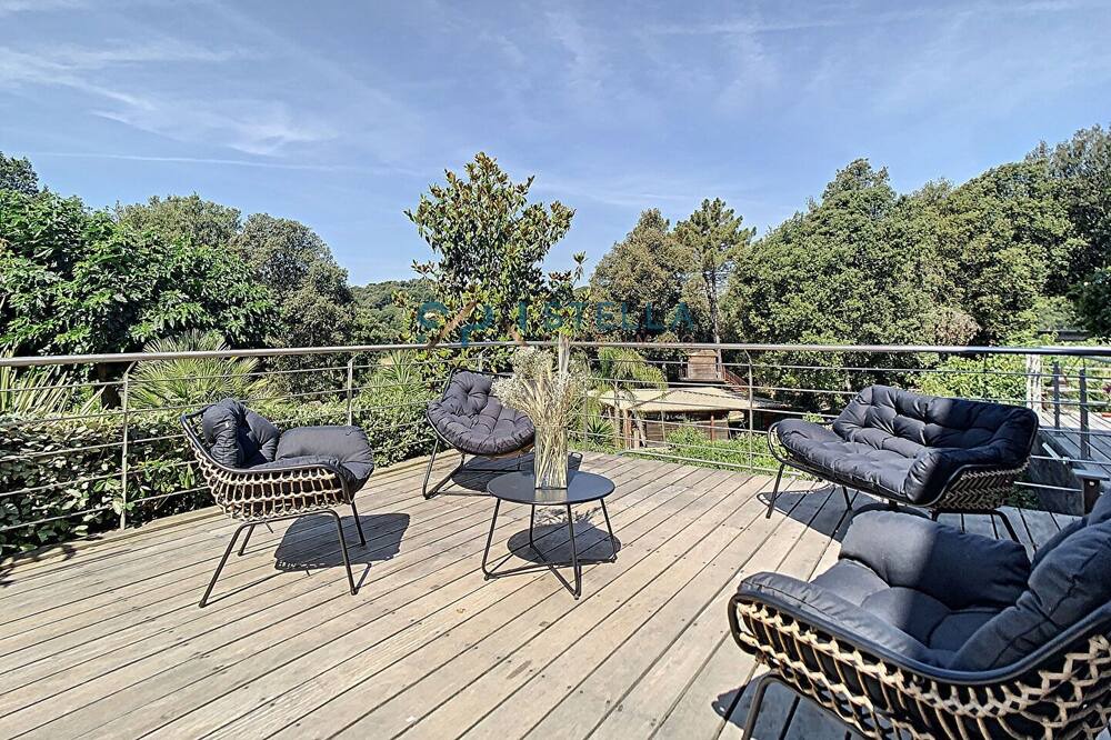 Photo of Others in Eccica-Suarella