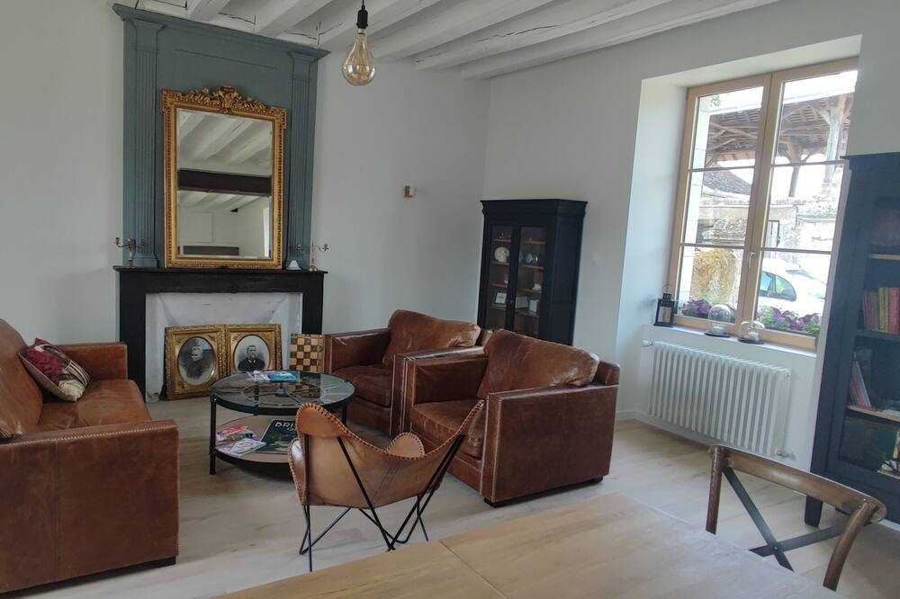 Photo of Livingroom in Saint-Melaine-sur-Aubance