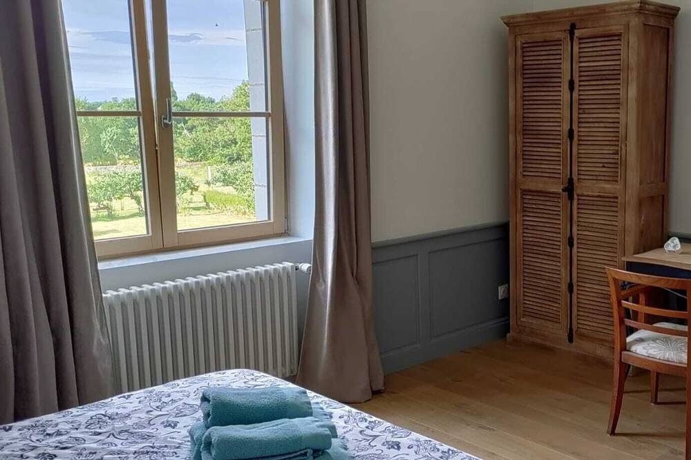 Photo of Bedroom in Saint-Melaine-sur-Aubance