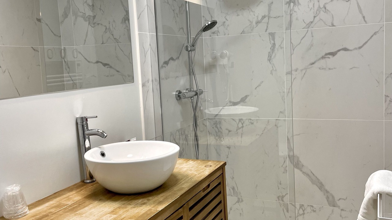 Photo of Bathroom in Dieppe