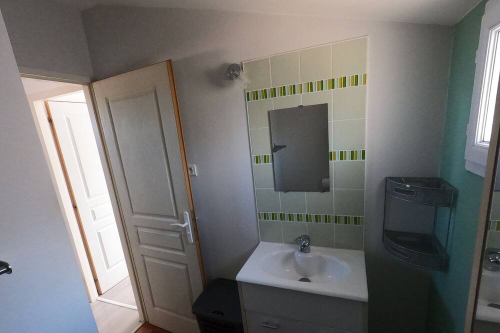 Photo of Bathroom in Baillargues