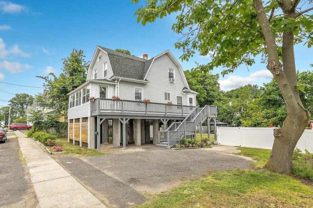 Photo of Outdoor in Stratford