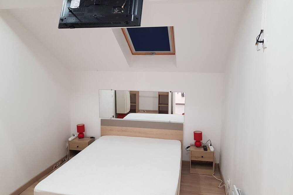 Photo of Bedroom in Annesse-et-Beaulieu