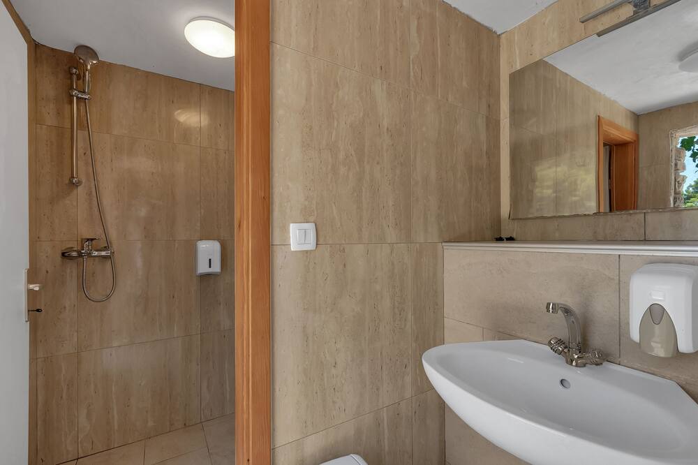 Photo of Bathroom in Sucuraj