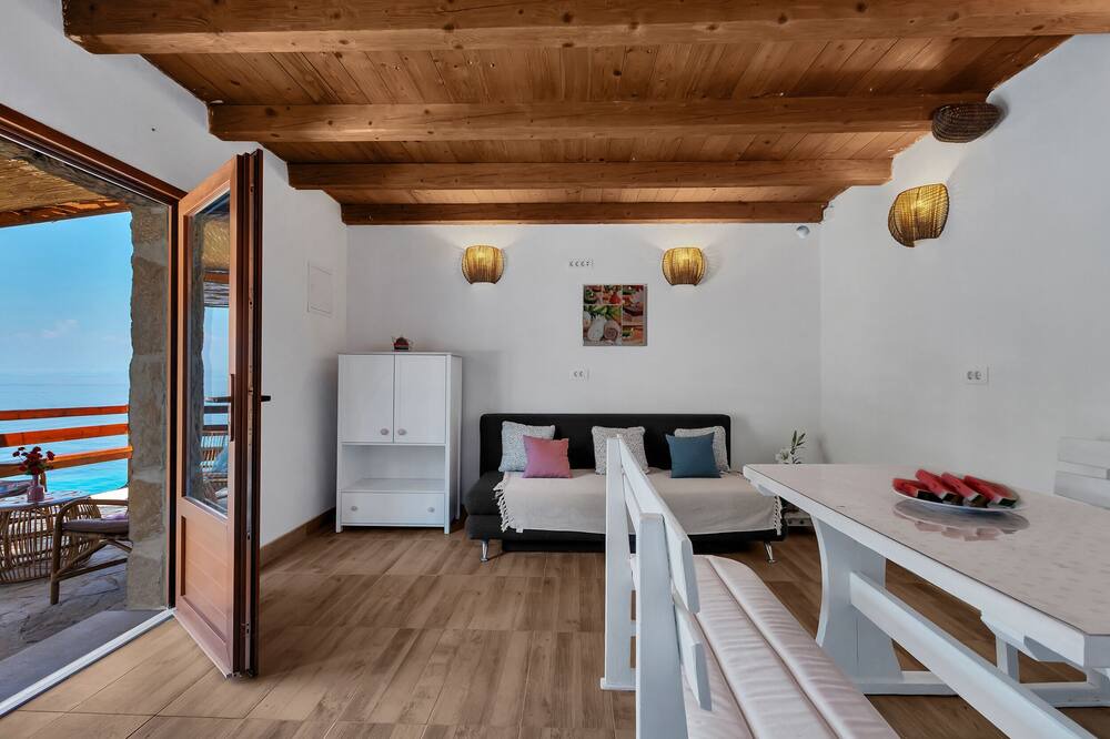 Photo of Livingroom in Sucuraj