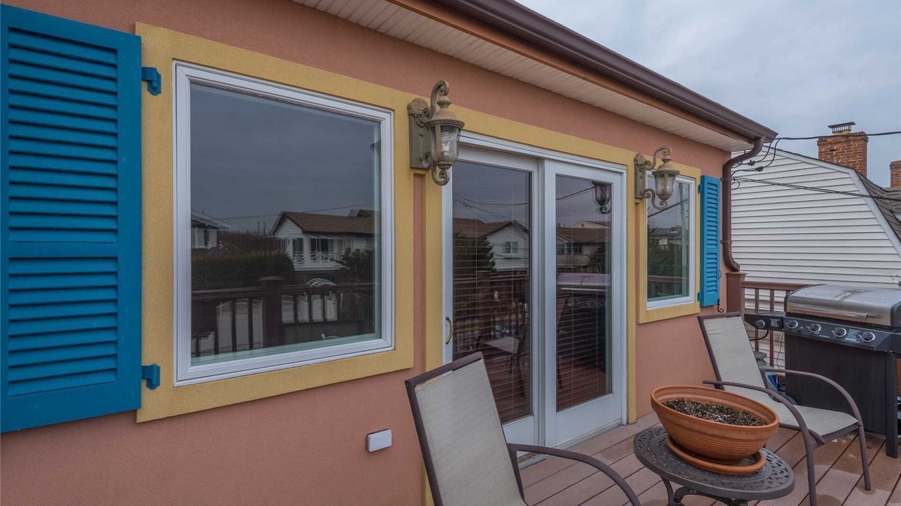 Photo of Patio Balcony in Lido Beach