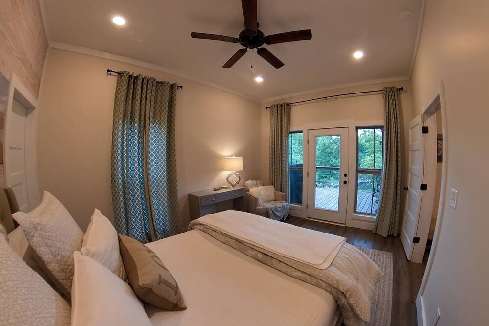 Photo of Bedroom in Arley