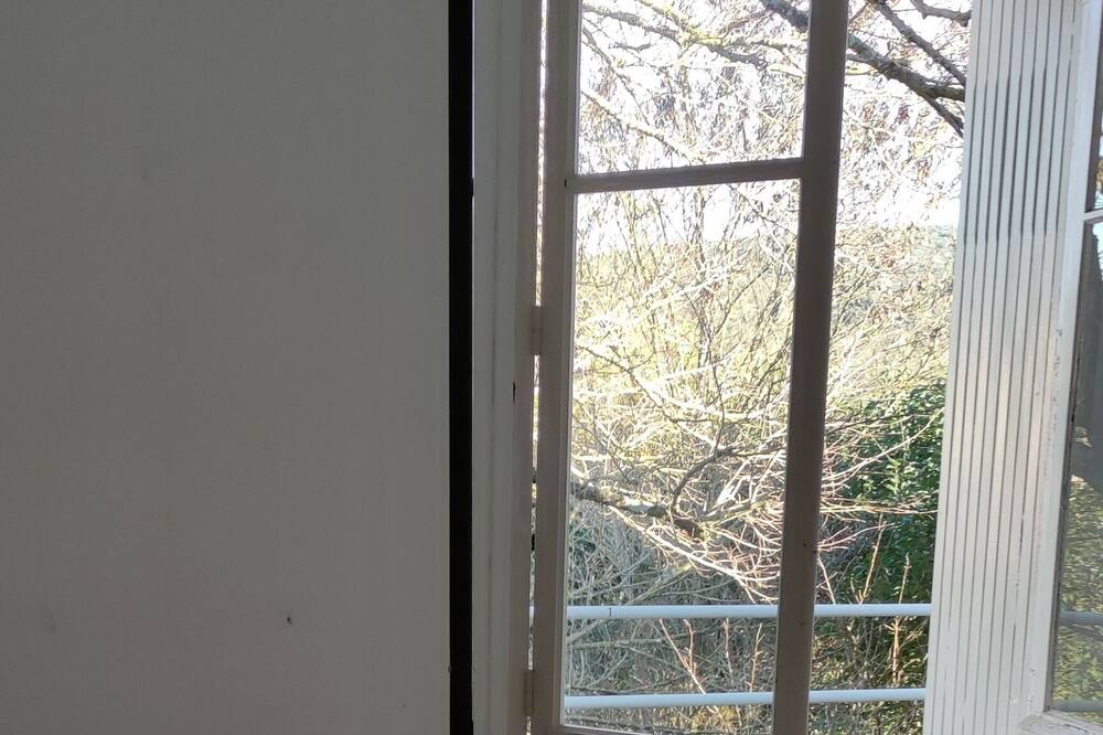 Photo of Bedroom in Saint-Bauzille-de-Putois