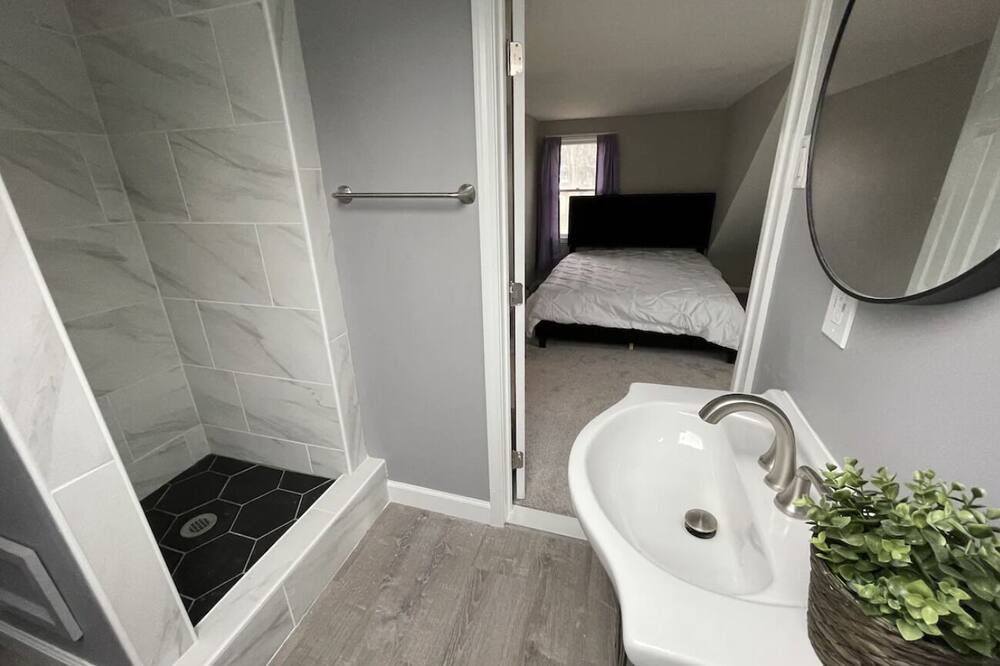 Photo of Bathroom in Redford