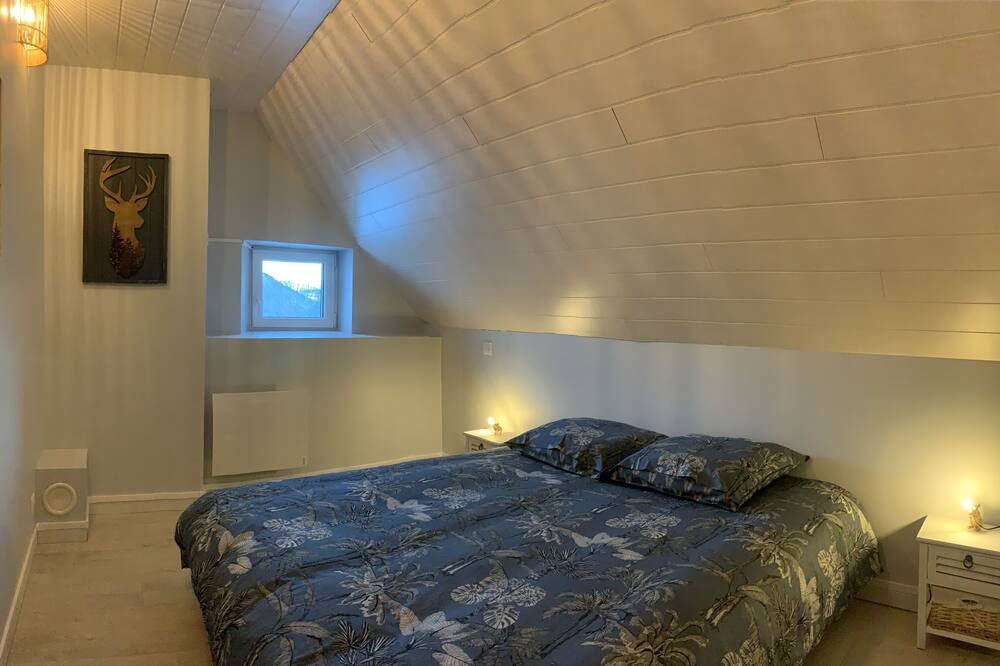 Photo of Bedroom in Azet