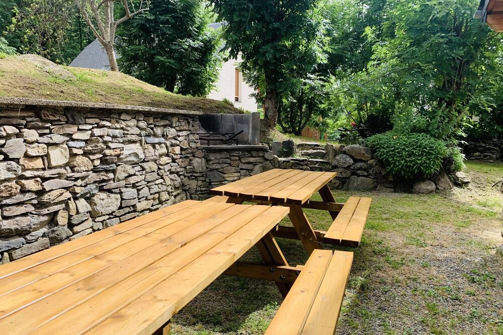 Photo of Outdoor in Azet