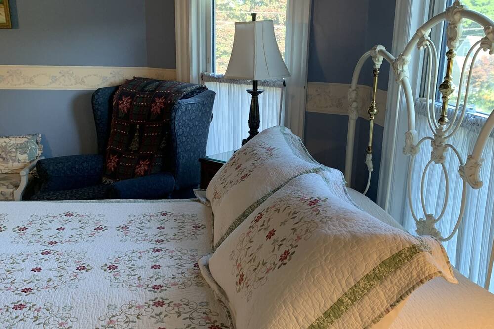 Photo of Bedroom in Brockport