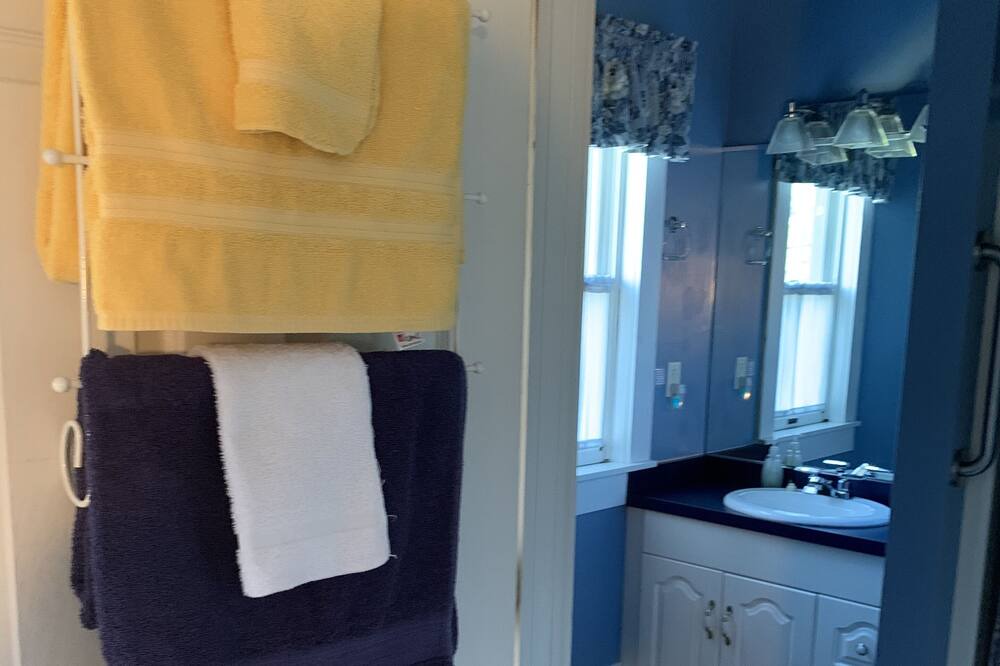 Photo of Bathroom in Brockport