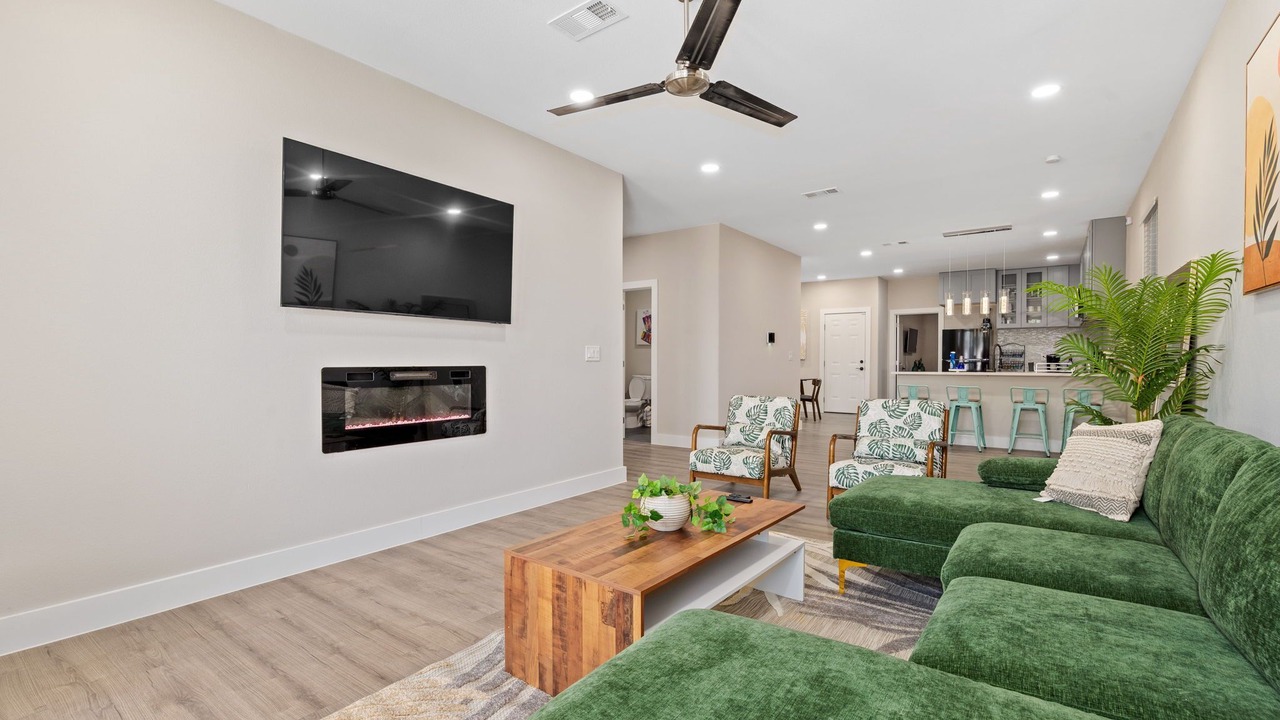 Photo of Livingroom in West Dallas