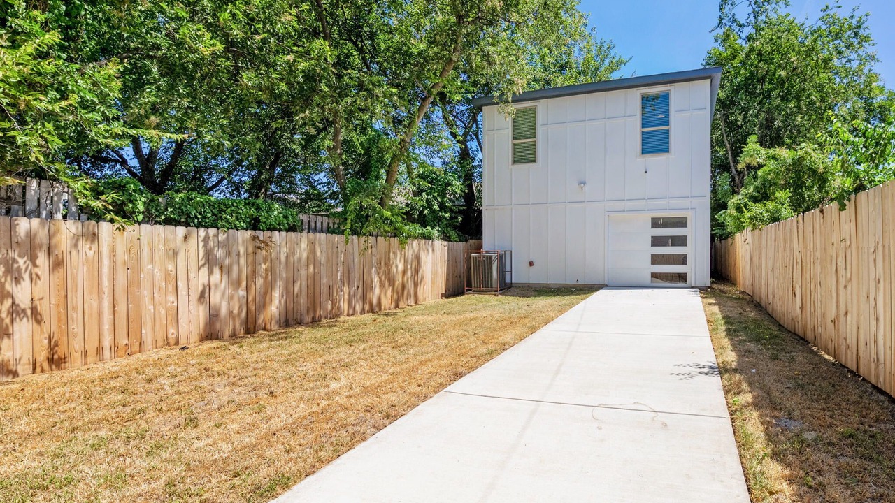 Photo of Outdoor in West Dallas