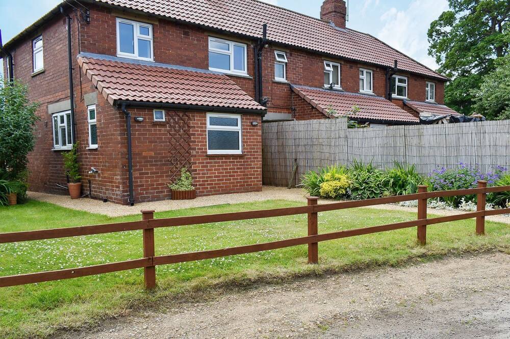 Photo of Outdoor in Harome