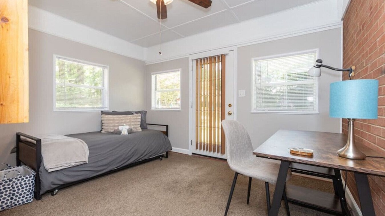 Photo of Livingroom in Sheffield Park