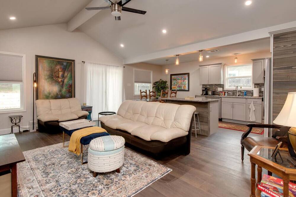 Photo of Livingroom in Copperfield