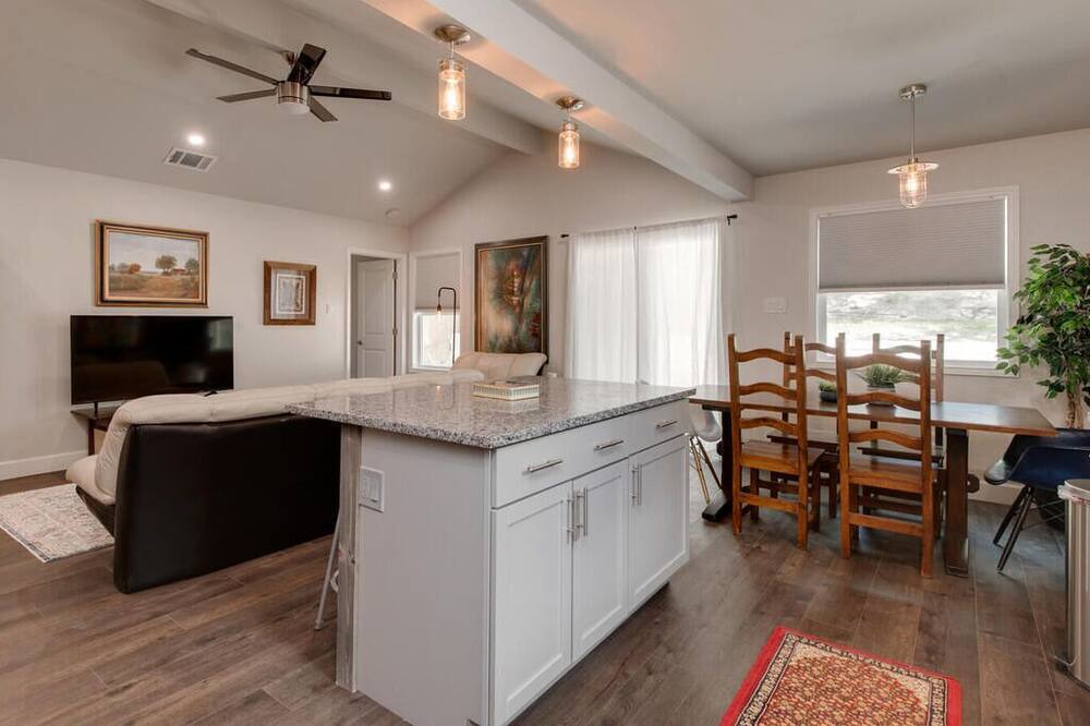 Photo of Livingroom in Copperfield