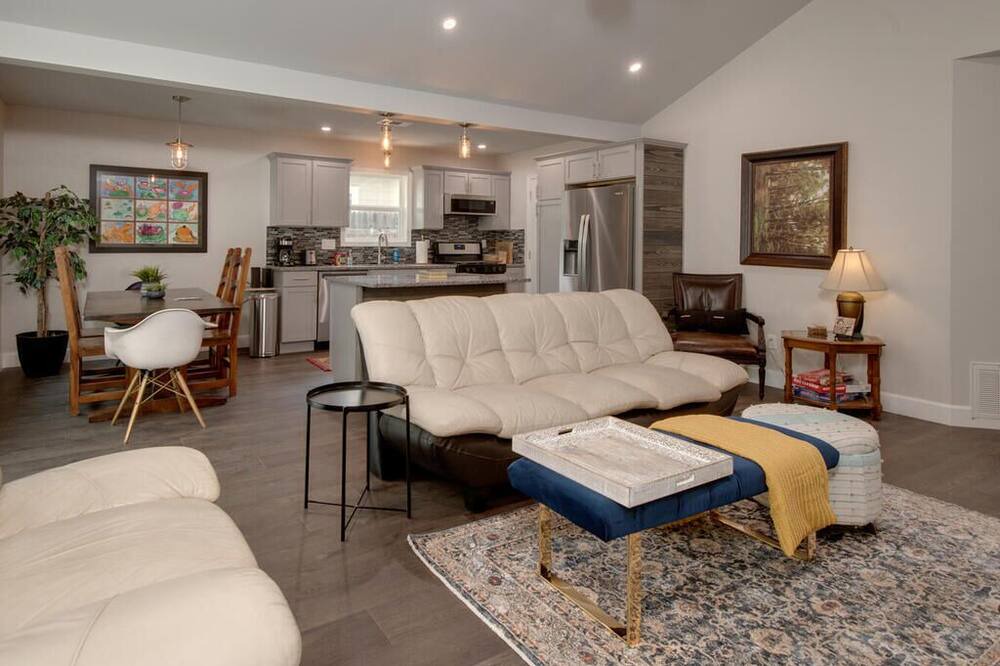 Photo of Livingroom in Copperfield