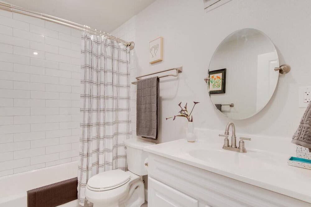 Photo of Bathroom in Copperfield