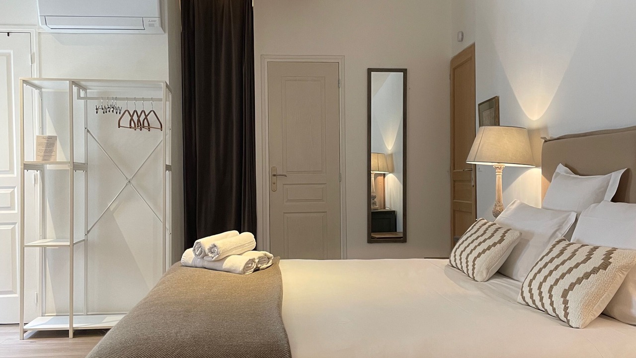 Photo of Bedroom in Saint-Emilion