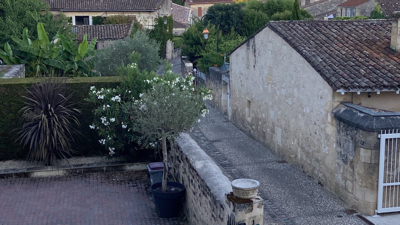 Photo of Bedroom in Saint-Emilion