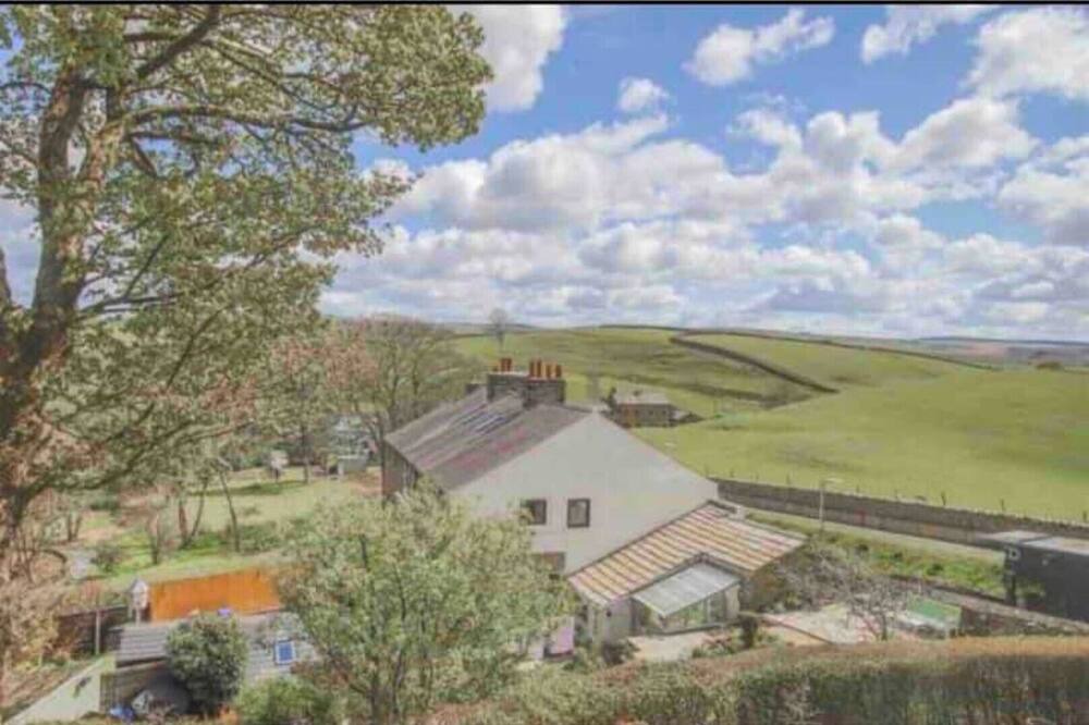 Photo of Others in Briercliffe