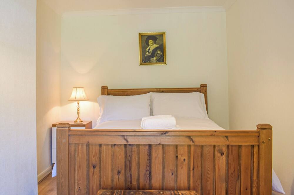 Photo of Bedroom in Llanidloes