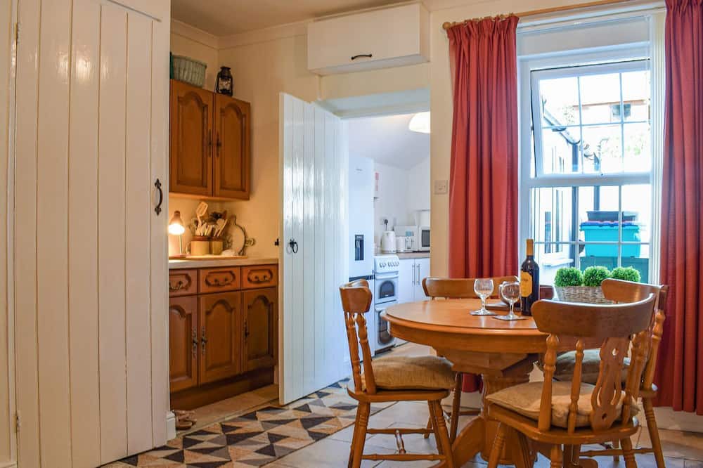 Photo of Kitchen in Llanidloes