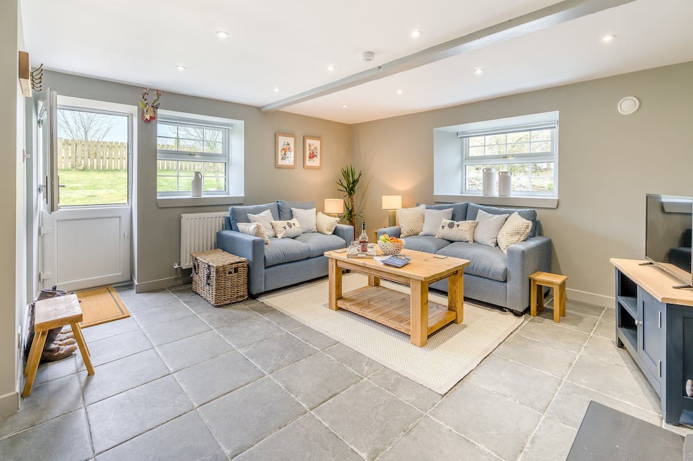 Photo of Others in Mauchline