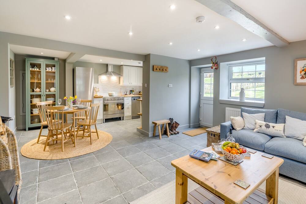 Photo of Livingroom in Mauchline