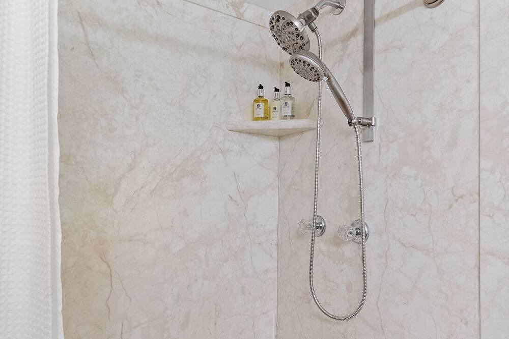 Photo of Bathroom in Fairmount