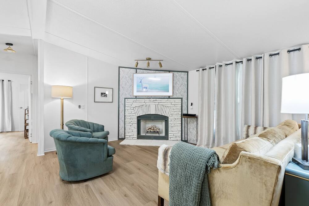 Photo of Livingroom in Fairmount