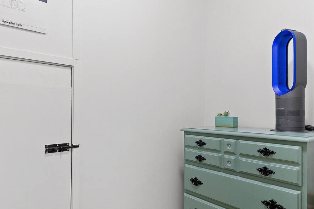 Photo of Bedroom in Fairmount