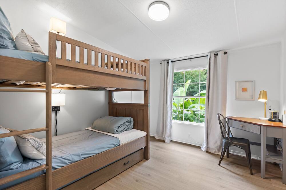 Photo of Bedroom in Fairmount
