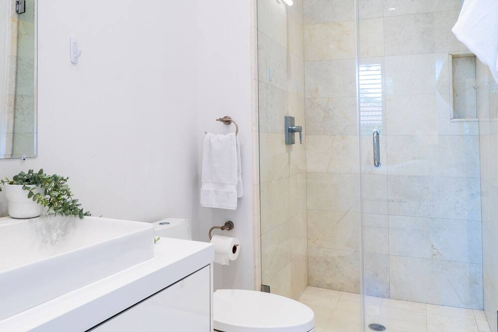 Photo of Bathroom in Key Biscayne