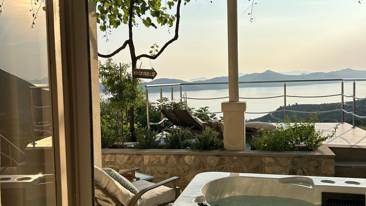 Photo of Patio Balcony in Brsecine