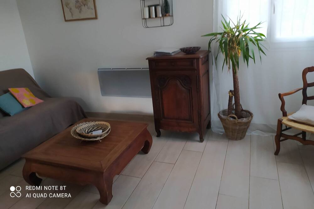 Photo of Livingroom in Cabrieres