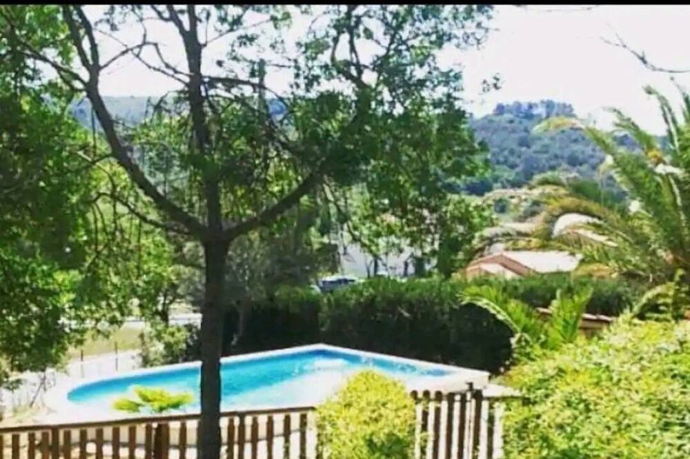 Photo of Outdoor in Cabrieres