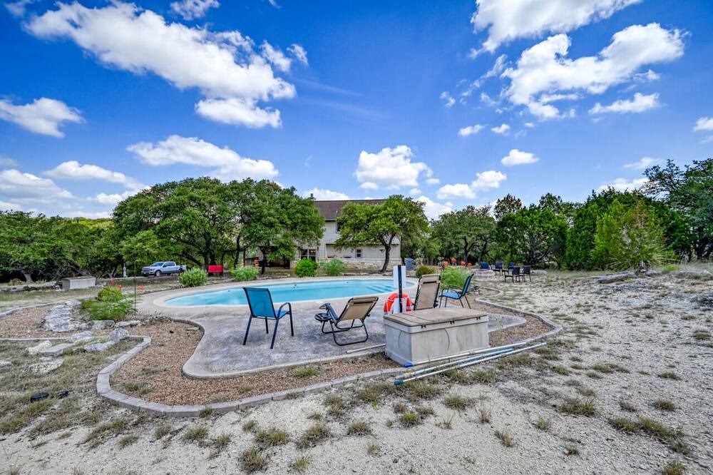 Photo of Outdoor in Spring Branch