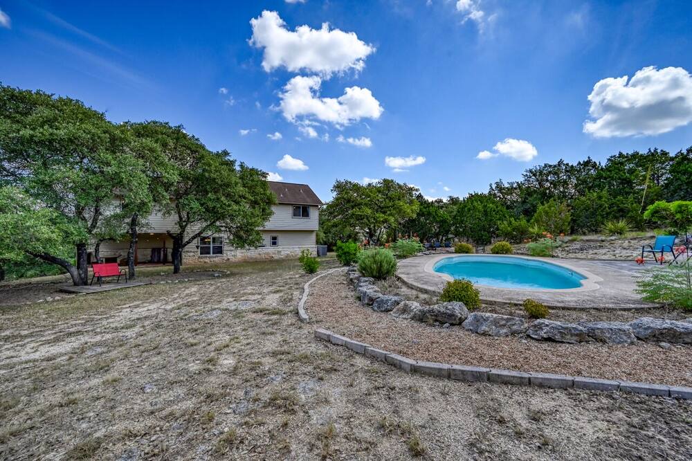 Photo of Outdoor in Spring Branch