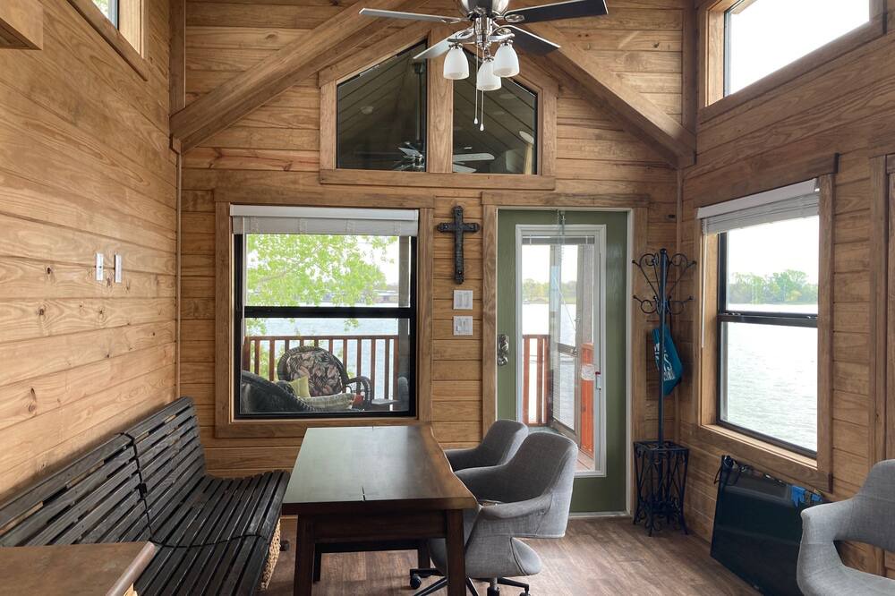 Photo of Bedroom in Kerens