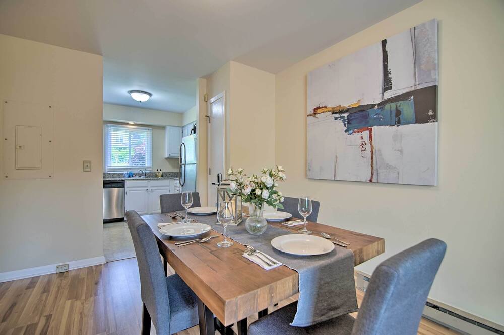 Photo of Livingroom in Gurnee